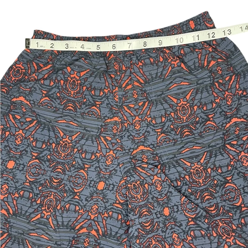 Patagonia 2 pocket, mesh lined, swim suit-Boys XL - Picture 3 of 5